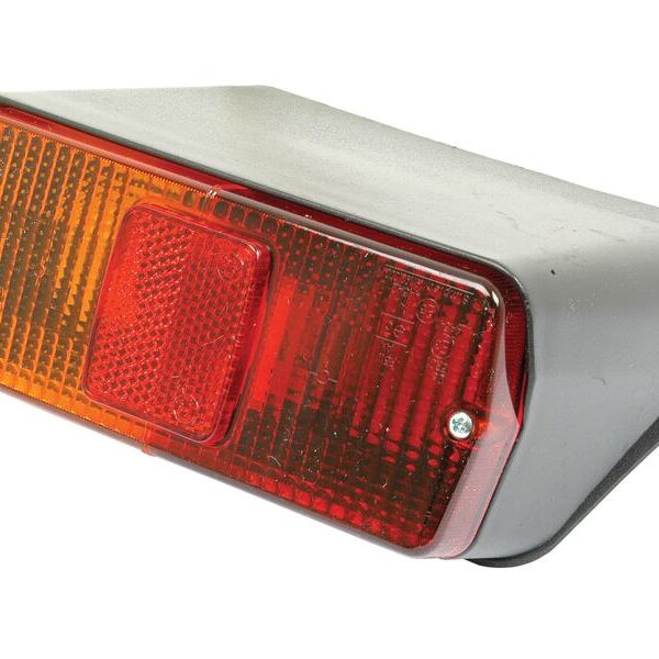 L/H REAR LIGHT FOR FORD 5610 6410 6610 6810 7410 7610 7710 7810 8210 TRACTORS.