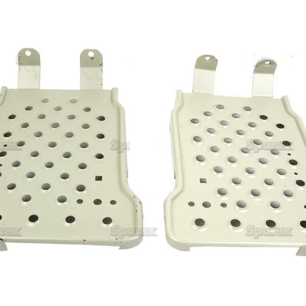 FOOTPLATE SET FOR FORDSON MAJOR POWER MAJOR TRACTORS.