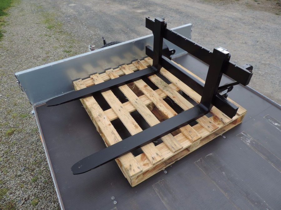 HEAVY DUTY PALLET FORKS WITH EURO 8 BRACKETS.
