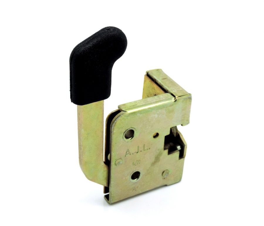 L/H INNER DOOR HANDLE FOR DEUTZ DX DX4 DX6 DX7 TRACTORS.