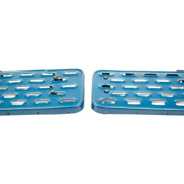 FOOTPLATE SET FOR FORDSON DEXTA SUPER DEXTA TRACTORS.