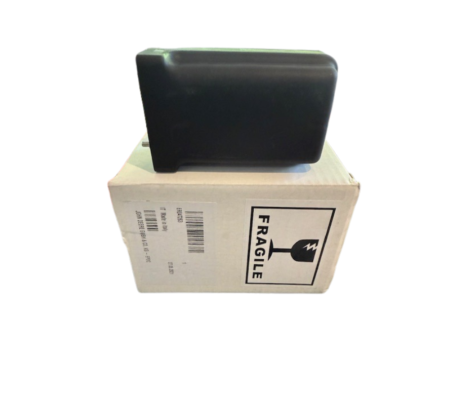 GENUINE L/H REAR COMBINATION LIGHT FOR JOHN DEERE 5300 5310 5400 5410 5500 5510 TRACTORS. - Image 3