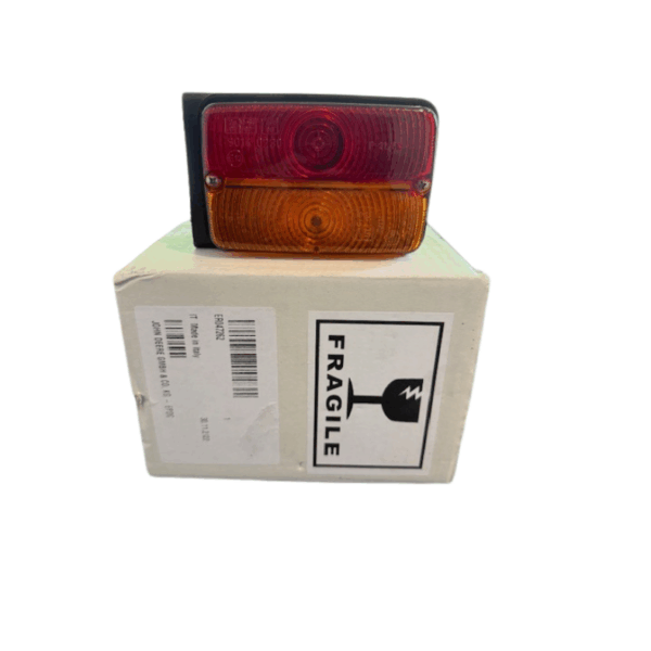 GENUINE R/H REAR COMBINATION LIGHT FOR JOHN DEERE 5300 5310 5400 5410 5500 5510 TRACTORS.