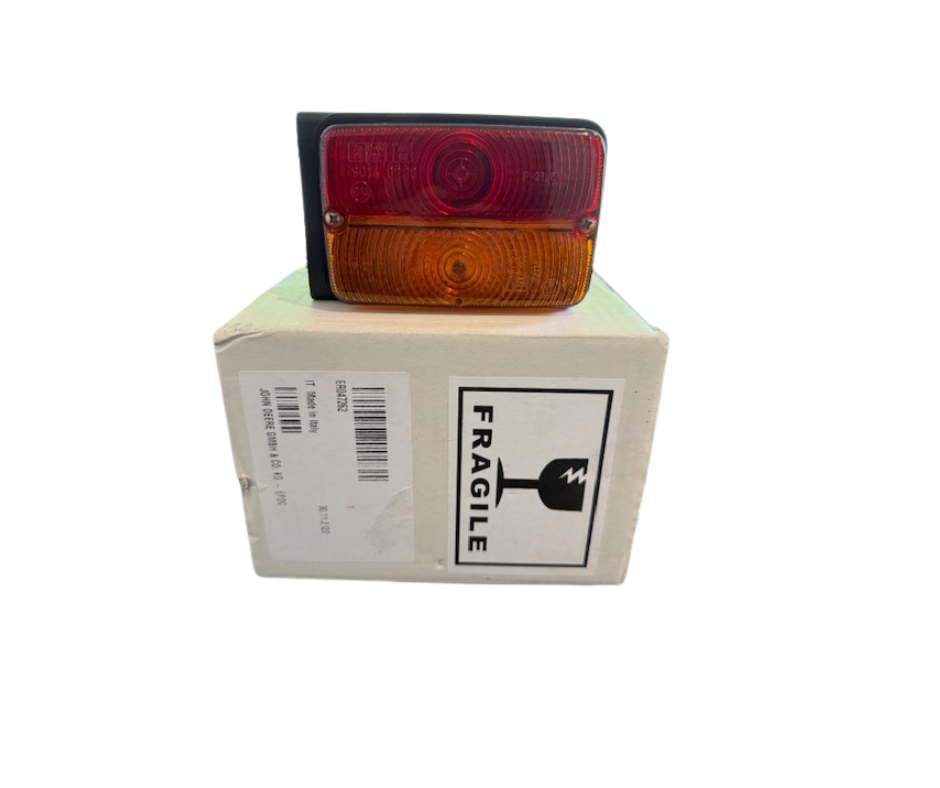 GENUINE R/H REAR COMBINATION LIGHT FOR JOHN DEERE 5300 5310 5400 5410 5500 5510 TRACTORS.