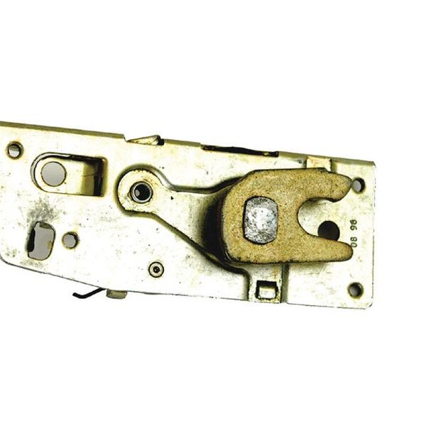 R/H INNER DOOR LOCK FOR MASSEY FERGUSON 3000 3100 3600 SERIES TRACTORS.