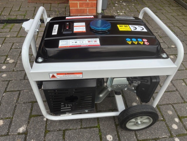 JEFFERSON 3.8KVA PETROL GENERATOR 3.0Kw WITH ELECTRIC START. - Image 4